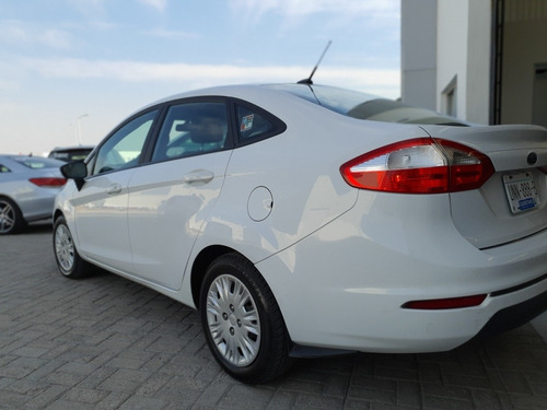 Imagen 10 de 15 de Ford Fiesta 1.6 S Sedan At 2016