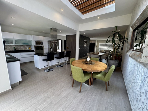 Cómoda Residencia De Una Planta- Juriquilla