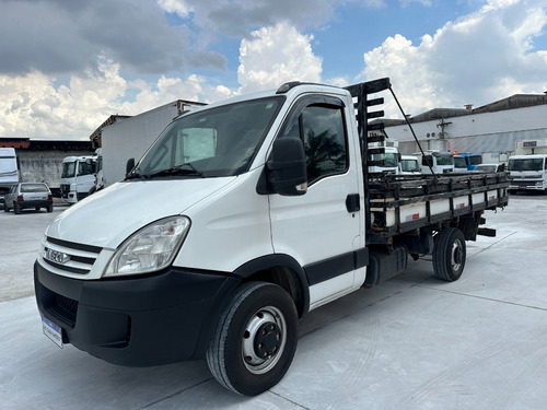 Iveco Daily 35s14 Ano 2012 Carroceria Único Dono Financia