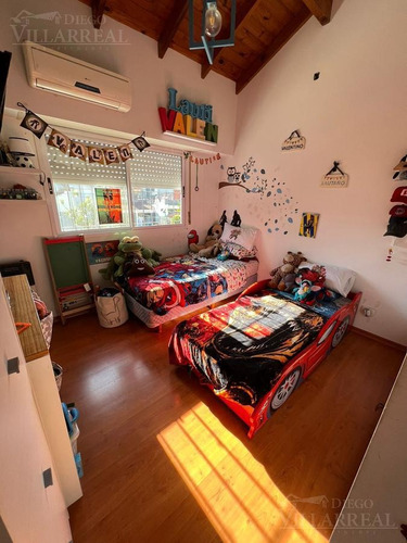 Imagen 8 de 8 de Casa - Haedo - Venta - 4 Ambientes - 4 Amb - Triplex - Duplex -
