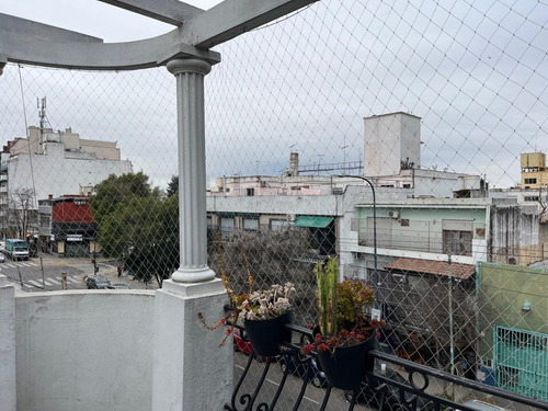 Ph En Venta. 6 Ambientes Al Frente Con Terraza. 317m2 . Apto Credito. Luminoso. Villa Urquiza