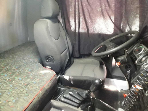 Imagem 10 de 15 de Ford Cargo 1717