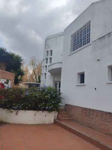 Venta De Casa Espectacular En Monterrey La Trinidad