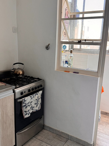 Departamento Reciclado A Nuevo, Muy Luminoso. Solo Compradores Directos.