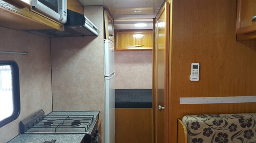 Imagen 5 de 15 de Motorhome: Fabricación, Equipamiento Y Amueblamiento