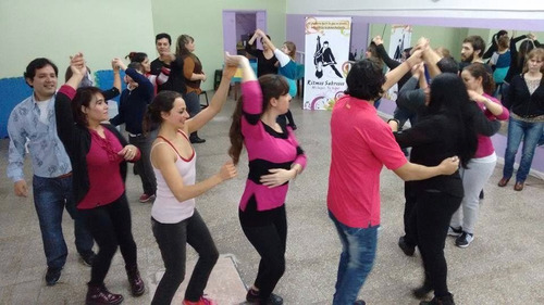 Imagen 3 de 10 de Clases De Baile Salsa Bachata Cumbia Cuarteto Vals