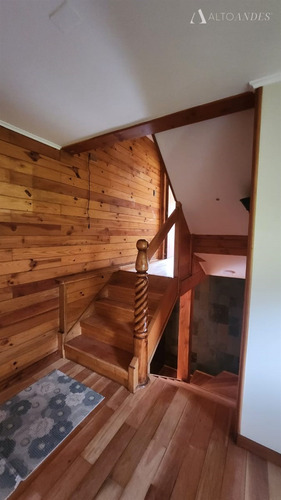 Casa En Arriendo De 4 Dorm. En Coihaique
