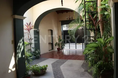 Casa En Venta En Zona Centro Colima