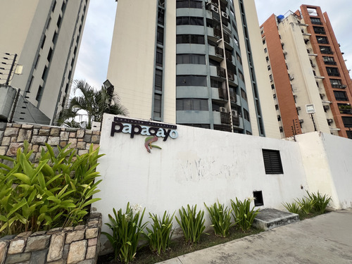 Apartamento En Venta, Urb. Base Aragua, Maracay.