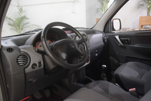 Peugeot Partner Patagonica 1.6 Hdi Vtc Plus Diesel Gris 2013