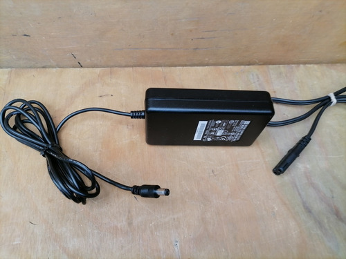 Imagen 7 de 10 de Cargador Phihong 18v. 0.8a. Model: Psa15w-180