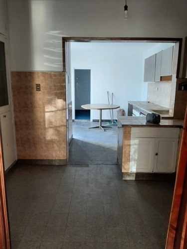 Imagen 7 de 14 de Casa De 4 Ambientes En Venta - Villa Tesei