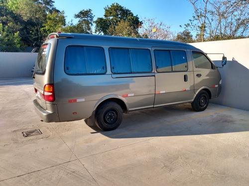 Kia Besta 2000 3.0 Gs Grand 16l 4p