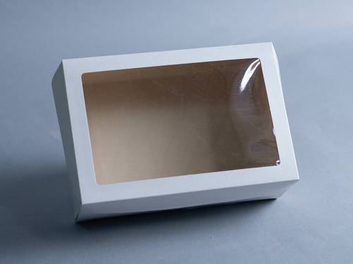 Imagen 1 de 2 de Caja Grande 26x18x10cm C/visor (x 50u.) Desayunos Sandwiches Pvc Acetato - 053 Bauletto