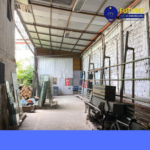 Se Arrienda Bodega En Pueblo Nuevo, Calle Centenario A Metro