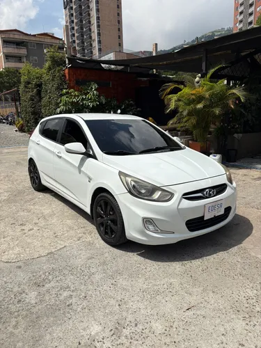 Hyundai Accent 1.6l 5 p