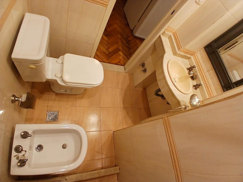 Departamento De 4 Ambientes En Recoleta