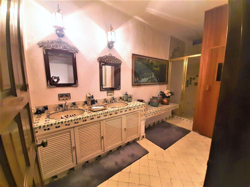 Casa En Venta En Bosque De Las Lomas