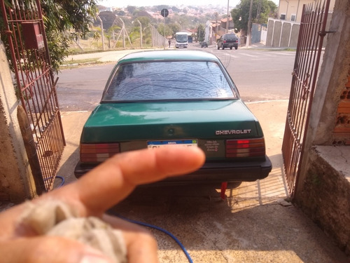 Imagem 5 de 8 de Chevrolet Monza Sedã