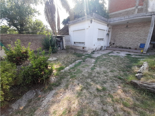 Amplio Terreno Industrial De 487 Mts2 En Venta (dos Viviendas)