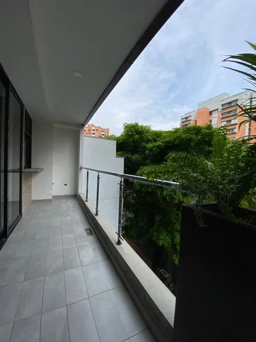 Apartamento En Venta En Conquistadores. Cod V11231