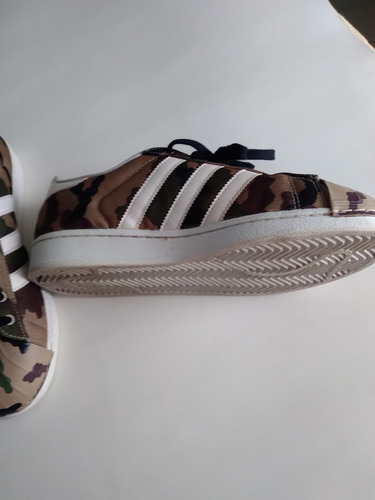Zapatillas Superestar adidas Mujer Camufladas T 39,5 (Usado)