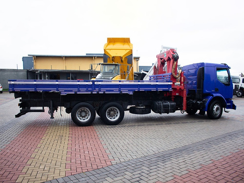 Imagem 9 de 23 de Volvo Vm 23 210 6x2 2004 Com Munck Hincol 31.000 2011= Vw