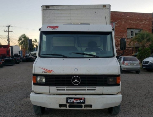 Imagem 2 de 15 de Mercedes Benz 710 - Baú 4.50m