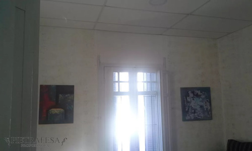 Casa En Venta, 3 Dormitorios, 2 Baños Juan Jacobo Rousseau , Unión.