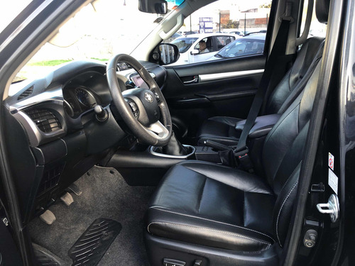 Toyota Hilux 2016 2.8 Cd Srx 177cv 4x4