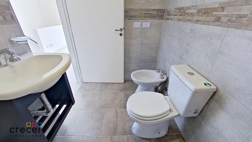 Departamento Tipo Ph En Duplex Con Terraza Propia De 2 Amb En Coghlan