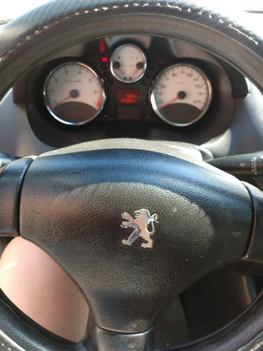 Peugeot 207 1.4 Xr 11/12 4 Portas