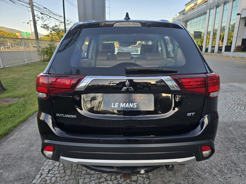 Mitsubishi Outlander 3.0 GT 4X4 V6 24V GASOLINA 4P AUTOMÁTICO