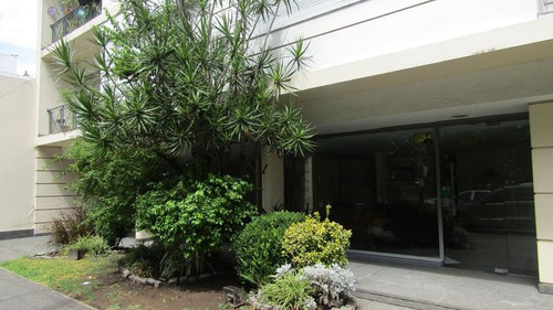 Imagen 13 de 16 de Señorial Semi Piso Frente A La Plaza Conesa - Venta Directa!!!
