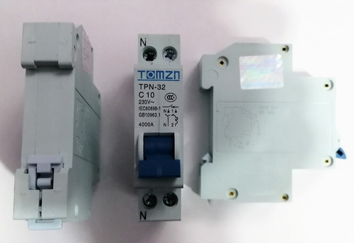 Imagen 3 de 7 de Interruptor Automático Doble Fase Neutro Breaker Tv Inversor