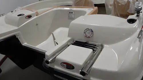 Lancha Vision 165 Open Full C/ Mercury 150hp 4t Elpt 0h