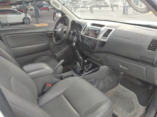 Toyota Hilux 2.5 Cs Dx Pack 120cv 4x4 - I3 2014