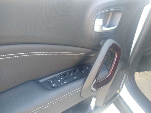 Imagen 4 de 10 de Fiat Toro Freedom 4x2 2020