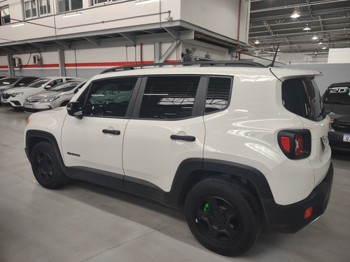Imagem 5 de 15 de Jeep Renegade 1.8 Flex Aut. 17/2018