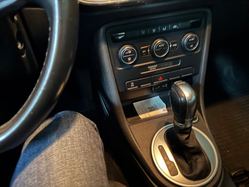 Volkswagen New Beetle 1.4t 3p At