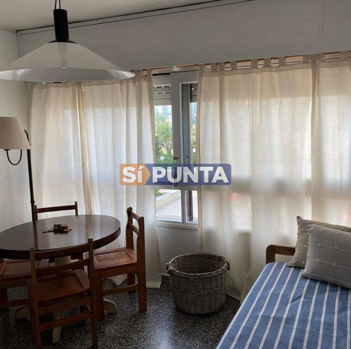 Imagen 3 de 10 de Apartamento En Alquiler - Mansa