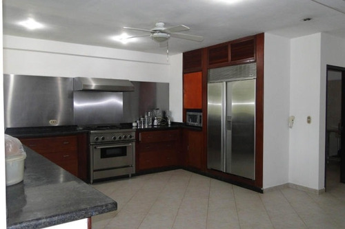 Imagen 11 de 14 de 306000 L Trias 04140432833 Casa Venta Guataparo Country Club