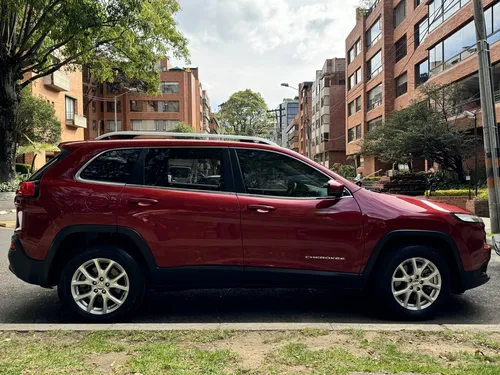 Jeep Cherokee 3.2 Longitude Plus