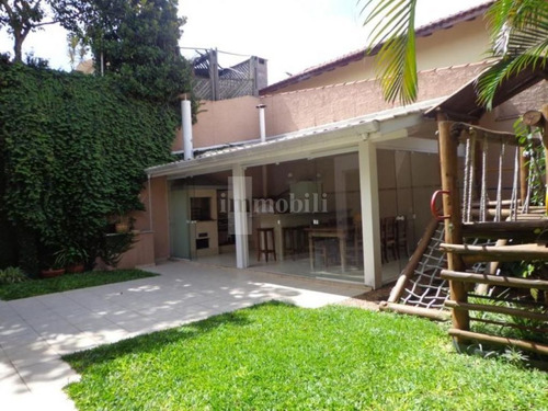 Imagem 2 de 15 de Sobrado Impecável,isolado,repleto De Armários,cozinha Gourmet E Jardim.cond. Seguro Km23 Rap.tavares - Gv13806