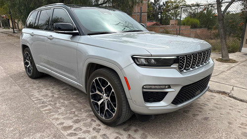 Jeep Grand Cherokee Summit 5 Pasajeros