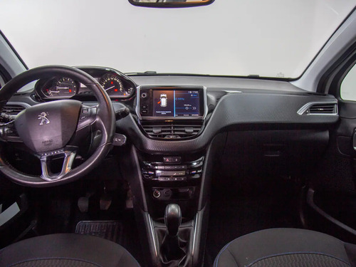 Peugeot 208 1.2 Signature Puretech 4x2 82 Mt5 5p 2021
