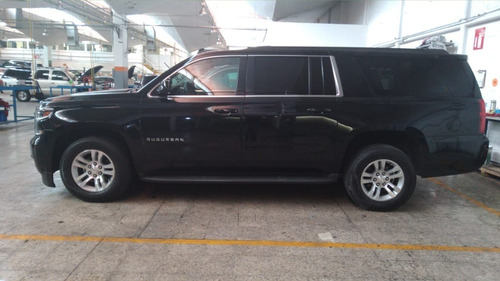 Chevrolet Suburban Ls 2016