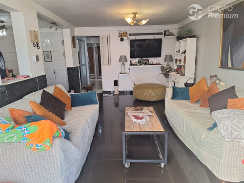Hermosa Casa En Venta, Comuna De Maipú 3d 3b Con Local