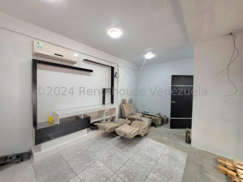 Milagros Inmuebles Edificio Venta Barquisimeto Lara Zona Centro Economica Residencial Economico Comercial Código Inmobiliaria Rent-a-house 25-140
