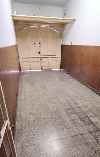 Casa De 4 Ambientes Mas Departamento Al Fondo, Piñeyro, Avellaneda.